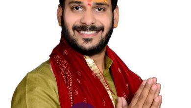 Photo of अमित गोस्वामी बने मुकुट मुखारविंद मंदिर दसविसा के रिसीवर, शुभचिंतकों ने दी बधाई